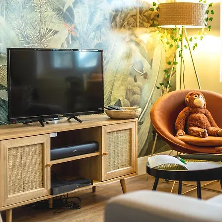 Jungle - Jardin, Netflix Et Parking - Le Manoir Aux Pommes Apartament Orbec