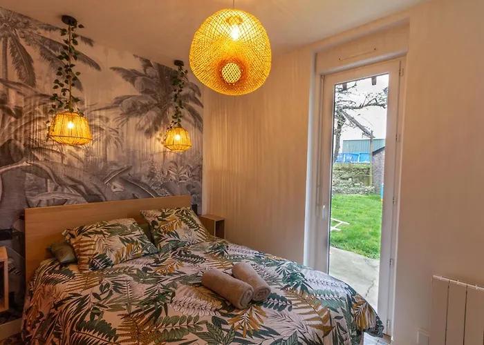 Jungle - Jardin, Netflix Et Parking - Le Manoir Aux Pommes * Orbec